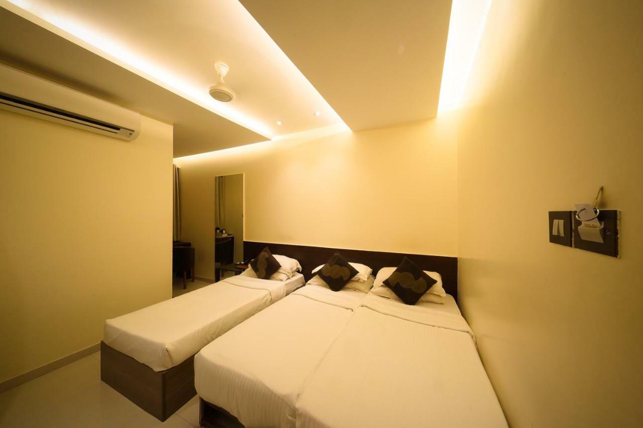 Hotel Shivam Πούνε Εξωτερικό φωτογραφία