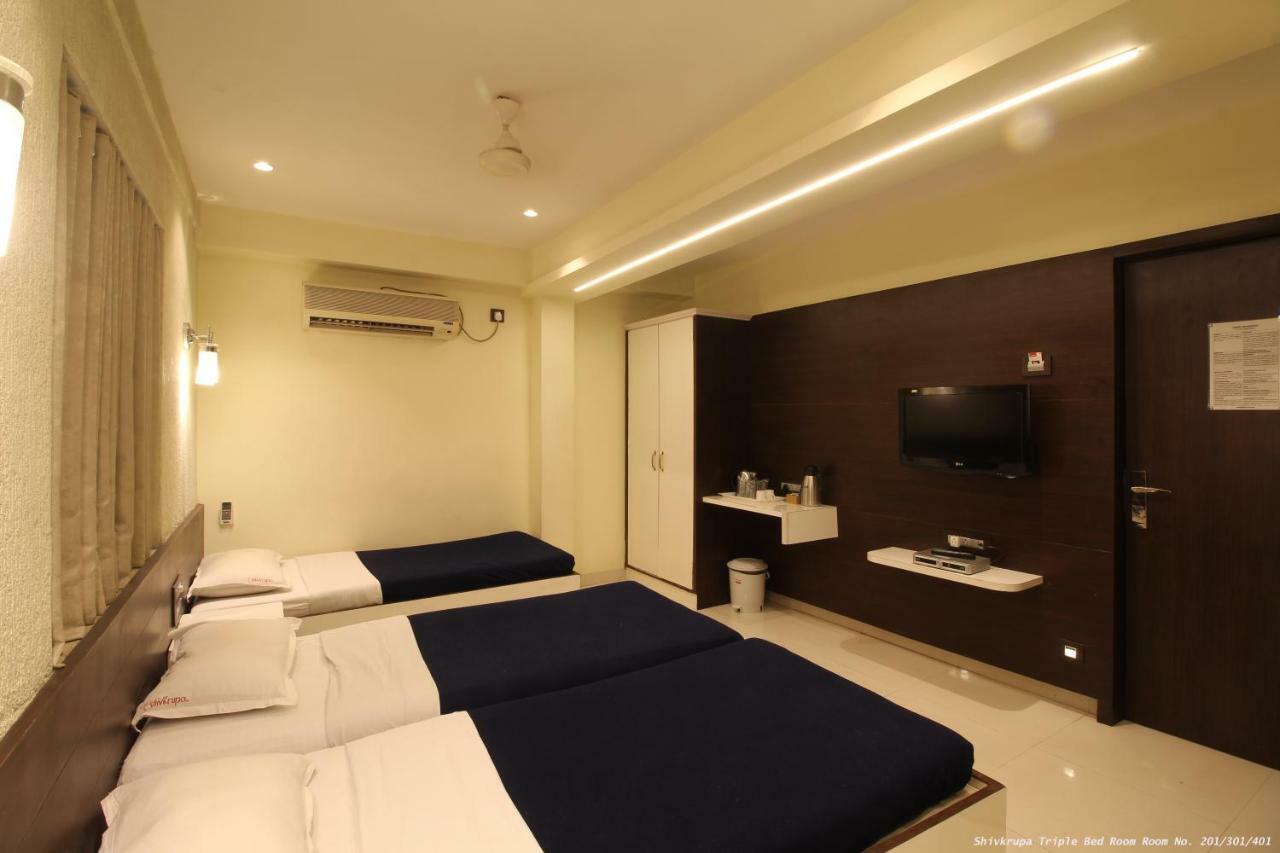 Hotel Shivam Πούνε Εξωτερικό φωτογραφία