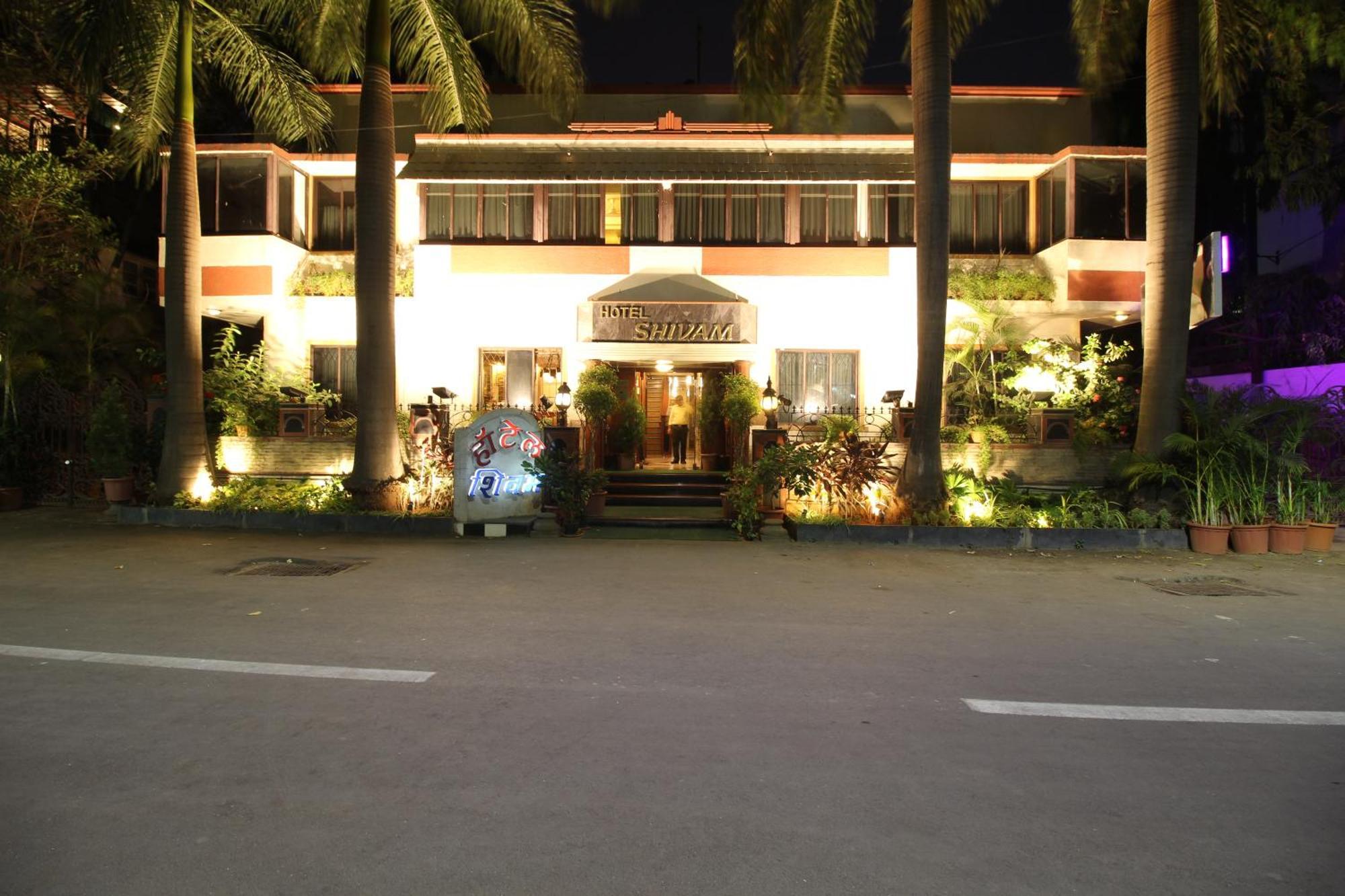 Hotel Shivam Πούνε Εξωτερικό φωτογραφία